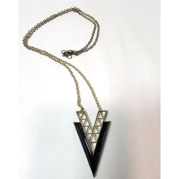 Vintage Style Gold Tone V Pendant Necklace Black Enamel Geometric Triangle Patte - Picture 2 of 3